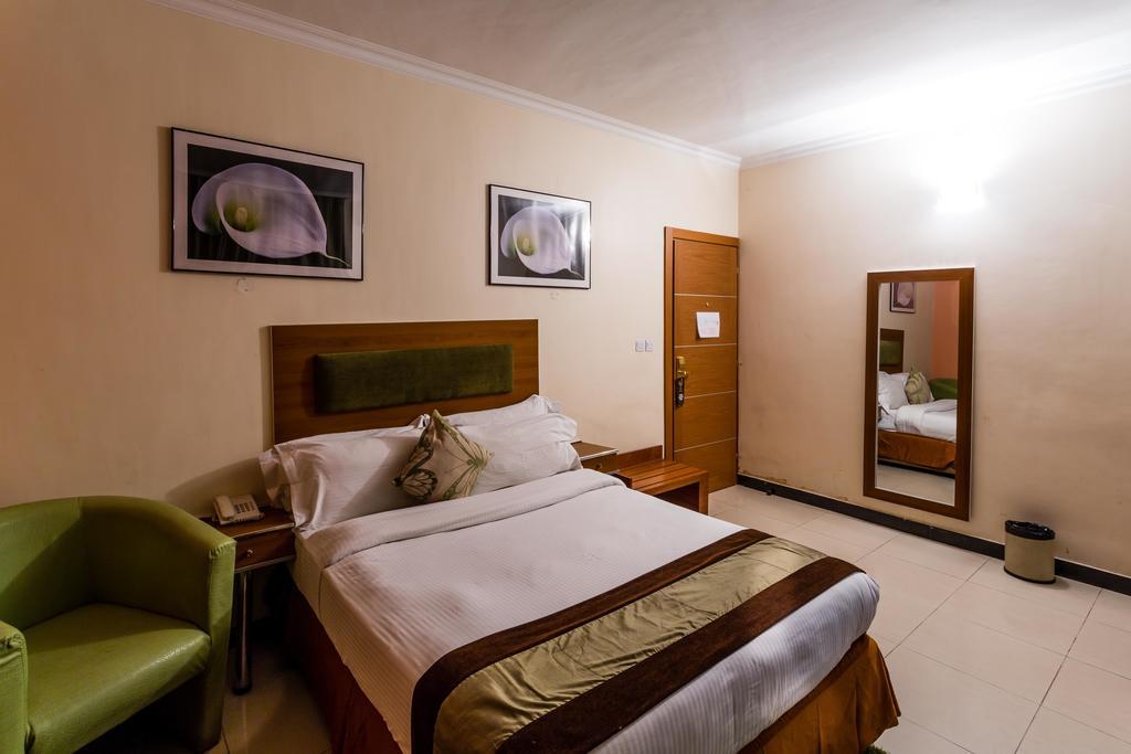 Morning Side Suites Aliayabiagba Extérieur photo